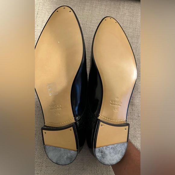 Men’s Gucci Laceups in black leather and black pony skin. Size 10.5. - Picture 3 of 8